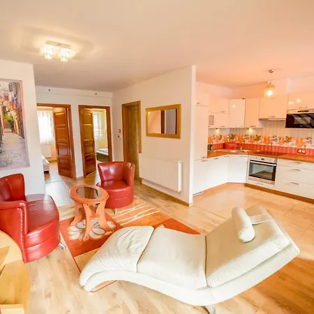 דירה Mysliwska, Sun & Snow