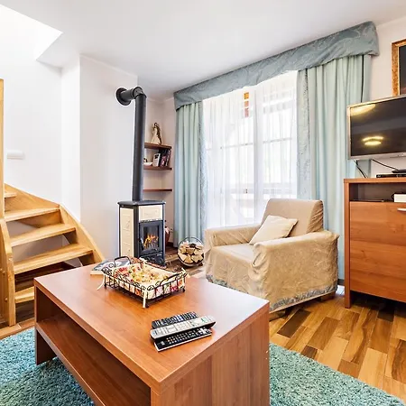 Mysliwska, Sun & Snow