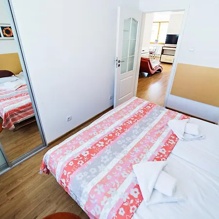 דירה Mysliwska, Sun & Snow