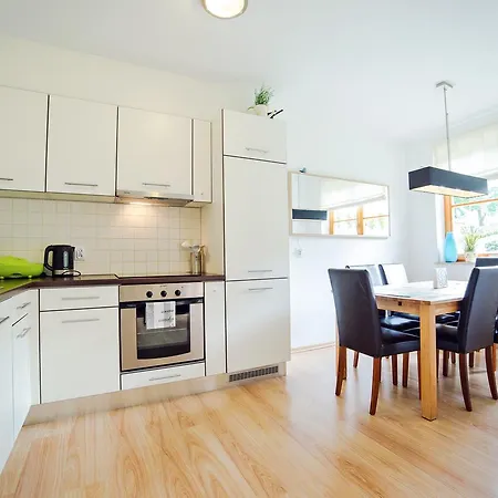 דירה Mysliwska, Sun & Snow