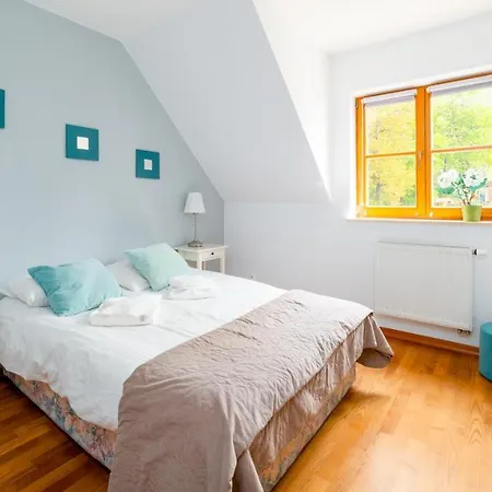 Mysliwska, Sun & Snow Daire *