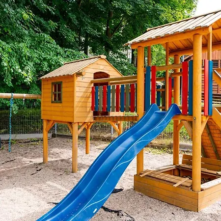 Daire Mysliwska, Sun & Snow