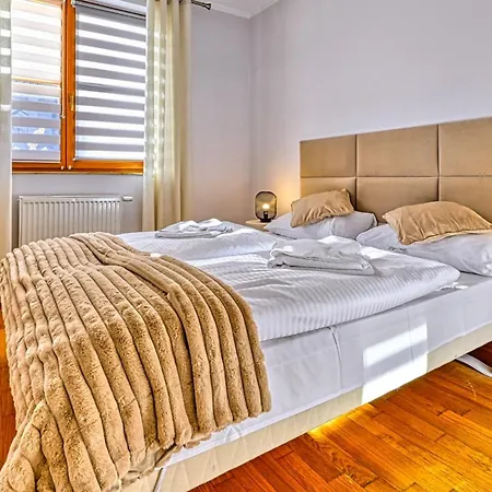 Mysliwska, Sun & Snow