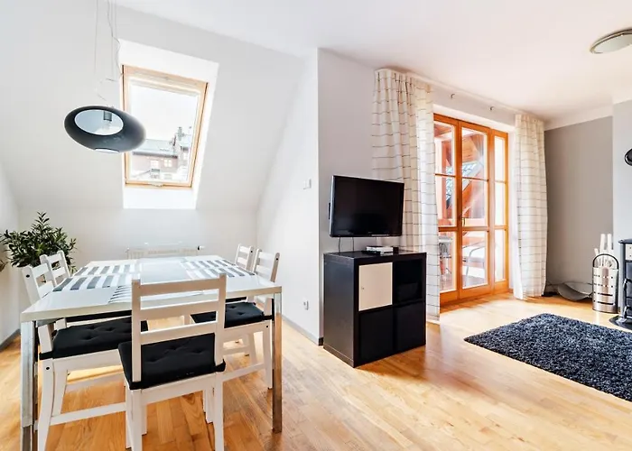 Mysliwska, Sun & Snow Карпач