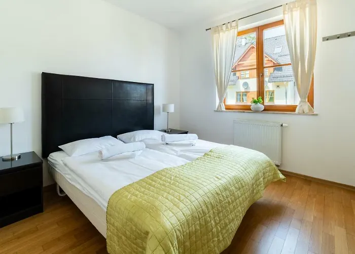 Mysliwska, Sun & Snow * Карпач